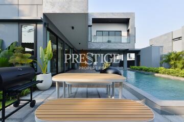 D Space Pattaya 2- 4 bed 5 bath in Huay Yai / Phoenix PP10599