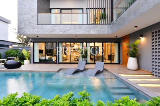 D Space Pattaya 2- 4 bed 5 bath in Huay Yai / Phoenix PP10599