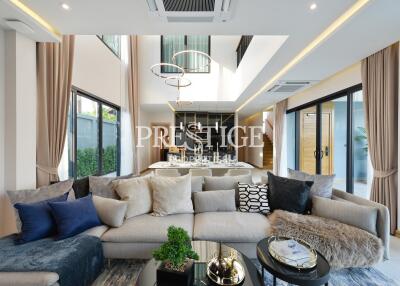 D Space Pattaya 2- 4 bed 5 bath in Huay Yai / Phoenix PP10599