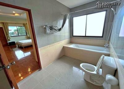4 Bedroom Pool Villa In Khao Noi Pattaya For Rent