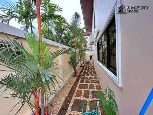 4 Bedroom Pool Villa In Khao Noi Pattaya For Rent