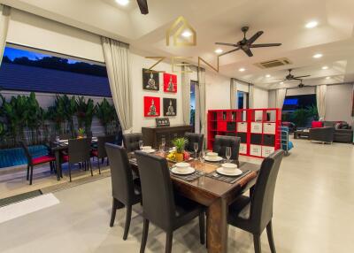 Modern Villa with 4 Bedrooms in Rawai for Rent