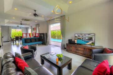 Modern Villa with 4 Bedrooms in Rawai for Rent