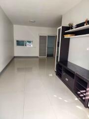 Townhouse for Rent in Bang Phli