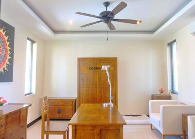 4 bedroom House in Whispering Palm East Pattaya