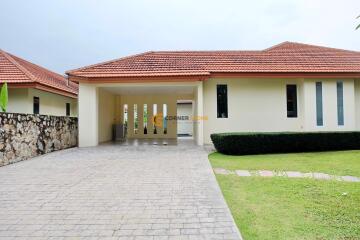 4 bedroom House in Whispering Palm East Pattaya