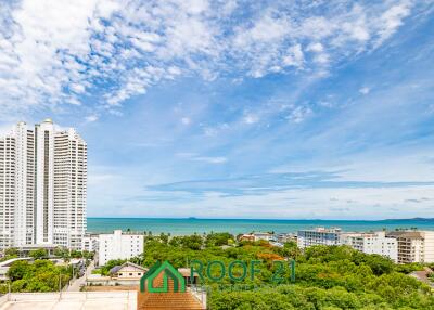 For Sale: Spacious 1-Bedroom Condo in Jomtien with Sea View - Foreign Ownership Available! Great Deal!