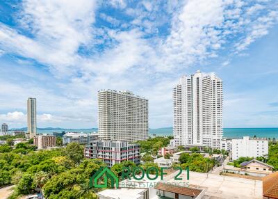 For Sale: Spacious 1-Bedroom Condo in Jomtien with Sea View - Foreign Ownership Available! Great Deal!