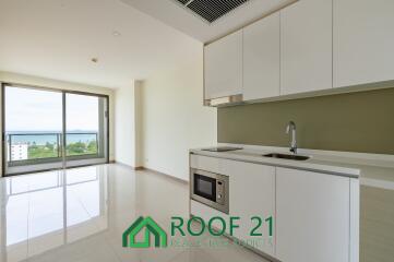 For Sale: Spacious 1-Bedroom Condo in Jomtien with Sea View - Foreign Ownership Available! Great Deal!