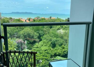 Presenting a luxurious project by the sea 1 bedroom 1 bathroom at a special price lower than the market rate 3.29 million baht ($89,700)