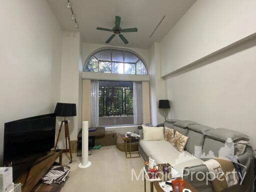 1 Bedroom Condo For Sale in All Seasons Mansion, Pathum Wan, Bangkok