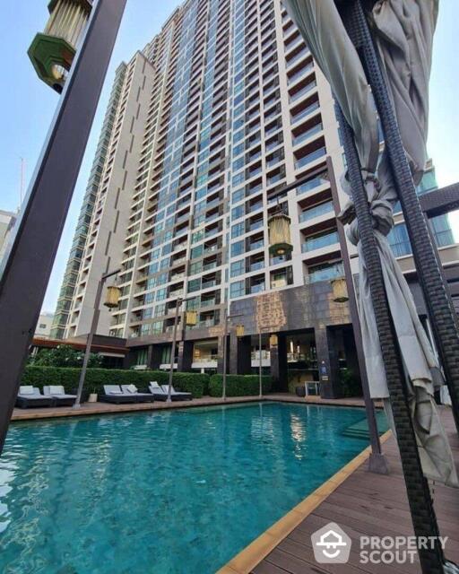 1-BR Condo at The Address Sathorn near BTS Saint Louis