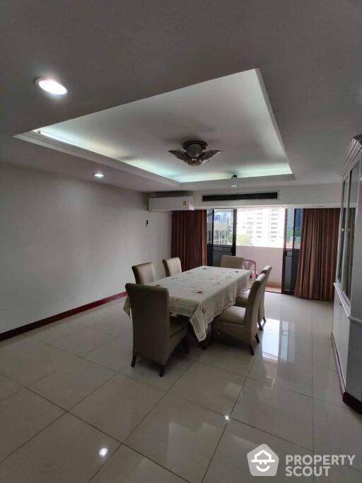 3-BR Condo at Empire House Condominium near BTS Ekkamai