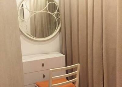 1-BR Condo at Sathorn Gardens near MRT Si Lom