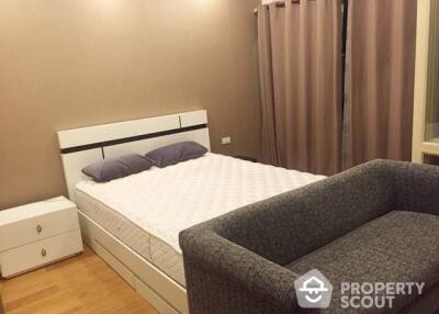 1-BR Condo at Sathorn Gardens near MRT Si Lom