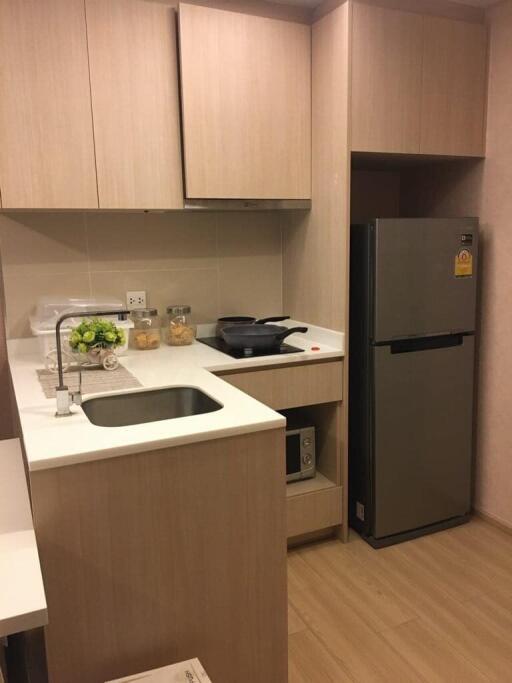 Condo for Rent at Maestro 12 Ratchathewi