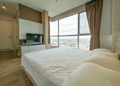 Condo for Sale at The Room Sathon-Taksin