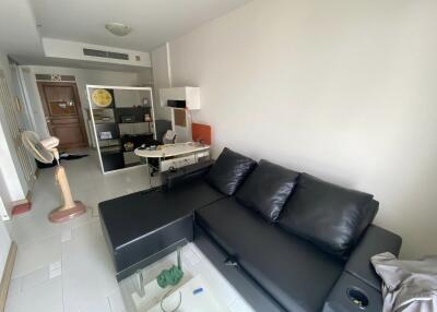 Condo for Rent at Supalai River Place