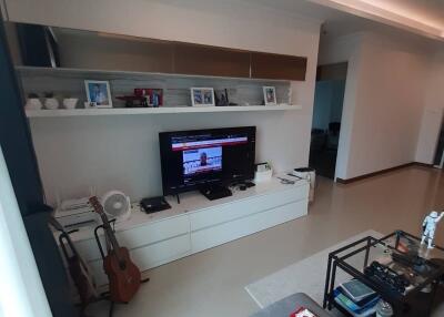 2-BR Condo at Supalai Elite Phayathai near ARL Ratchaprarop