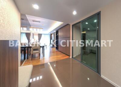 Condo at Focus Ploenchit for rent