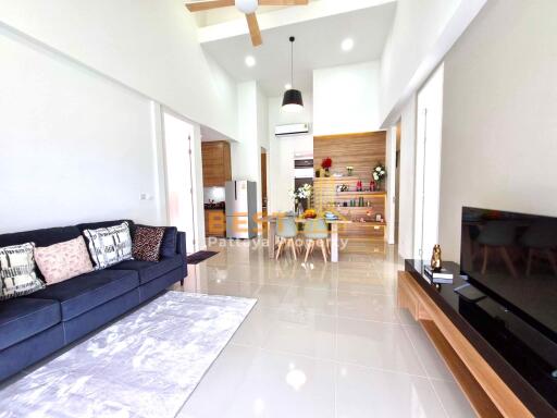 3 Bedrooms Villa / Single House in The Maple Huay Yai H011934