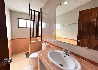 3 Bedrooms Villa / Single House in Pattaya Hill Village 2 East Pattaya H010556