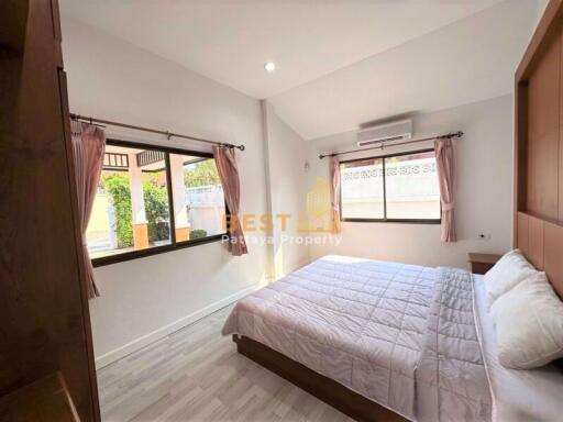 3 Bedrooms Villa / Single House in Pattaya Hill Village 2 East Pattaya H010556