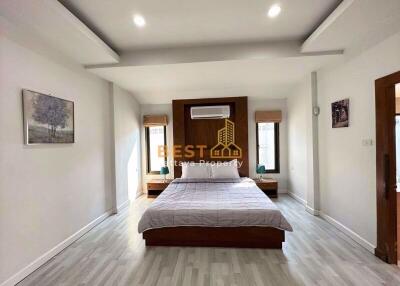 3 Bedrooms Villa / Single House in Pattaya Hill Village 2 East Pattaya H010556