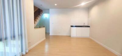 For Rent Samut Prakan Town House Plex Bangna Bang Na-Trad Bang Phli