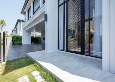 Bangkok Single House Belgravia Exclusive Pool Villa Bangna - Rama 9 Kanchanaphisek