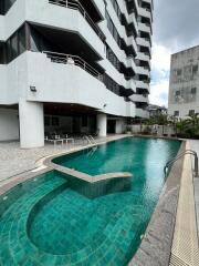 For Sale and Rent Bangkok Condo Lake Avenue Sukhumvit 16 Sukhumvit 16 BTS Asok MRT Sukhumvit Khlong Toei