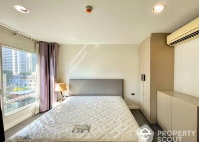 2-BR Condo at The Crest Sukhumvit 49 near BTS Thong Lor