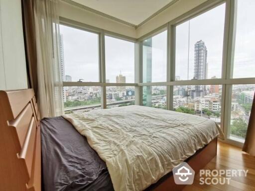 2-BR Condo near BTS Saphan Taksin (ID 513422)