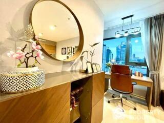 2-BR Condo at Life One Wireless near BTS Phloen Chit