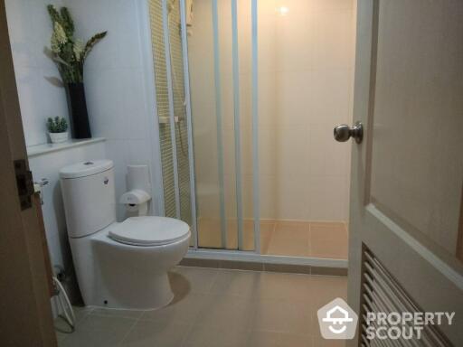 2-BR Condo at The Fine @ River Condominium near BTS Saphan Taksin (ID 509814)