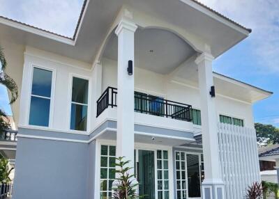 House for Rent, Sale in Wat Ket, Mueang Chiang Mai.