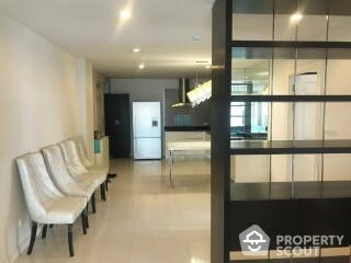 1-BR Condo at The Surawong By Chewarthai Hup Soon near MRT Sam Yan