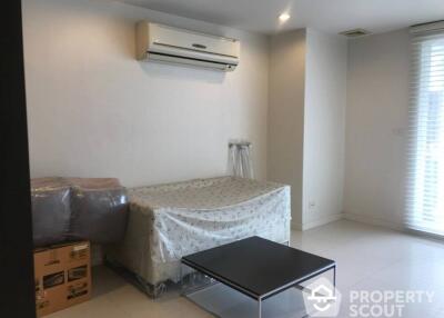 1-BR Condo at The Surawong By Chewarthai Hup Soon near MRT Sam Yan