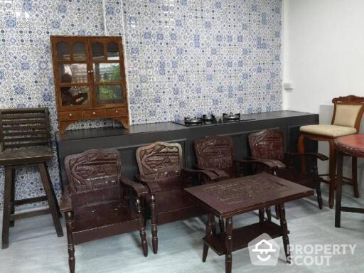 2-BR House near BTS Udom Suk