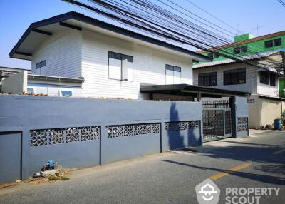 2-BR House near BTS Udom Suk