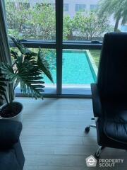 1-BR Condo at The Room Sukhumvit 21 near MRT Sukhumvit