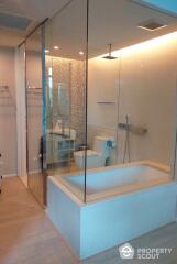 1-BR Condo at The Room Sukhumvit 21 near MRT Sukhumvit