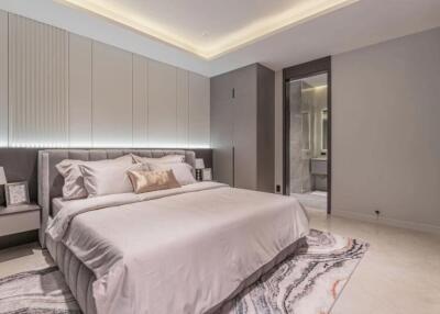 Modern and spacious bedroom with an ensuite bathroom