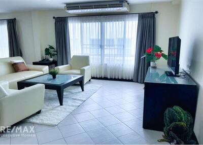 Stunning 2-Bedroom Condo for Rent in Sukhumvit 51 - Spacious & Modern