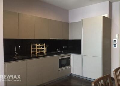 Brand New 1 Bedroom High Floor Condo for Rent at XXXIX by Sansiri, 6 Mins Walk to BTS Phrom Phong