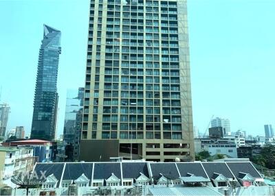 Modern Studio Room in Soi Sukhumvit 26 - Perfect for Live Work Lifestyle