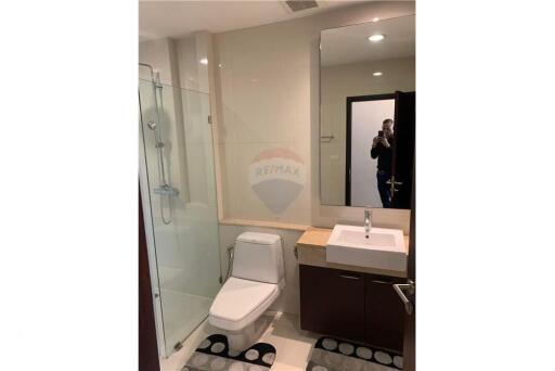 Modern 2 Bedroom Condo near BTS Promp Pong