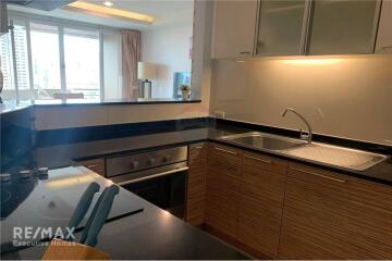 Modern 2 Bedroom Condo near BTS Promp Pong