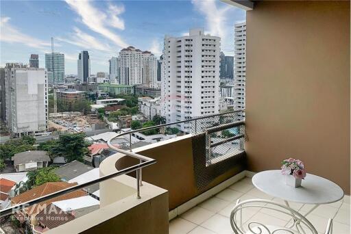 Modern 2 Bedroom Condo near BTS Promp Pong