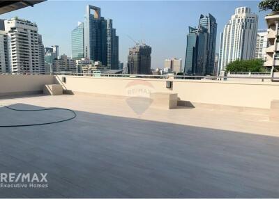 Luxurious Penthouse Condo in Sukhumvit with Stunning Views